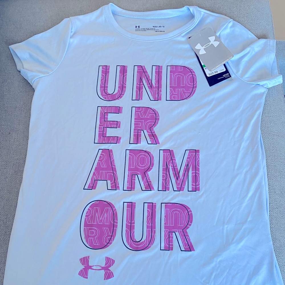 💙UNDER ARMOUR 💙baby blue junior girls T-shirt in Youth Large. Fits Women’s XS.